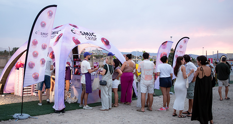 Cosmic Crisp se acerca al consumidor urbano con acciones en cines de verano de Madrid y Barcelona