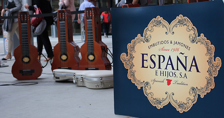 estuches-guitarra-espana-embutidos-jamon