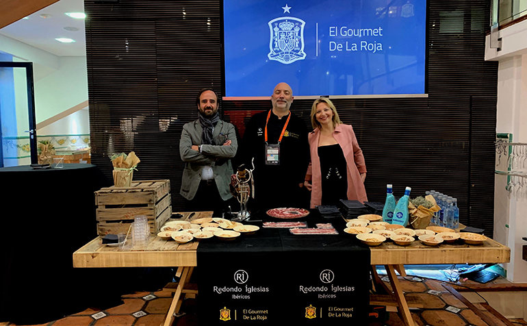 Redondo Iglesias, el nuevo jamón oficial del Sello Gourmet de la Roja