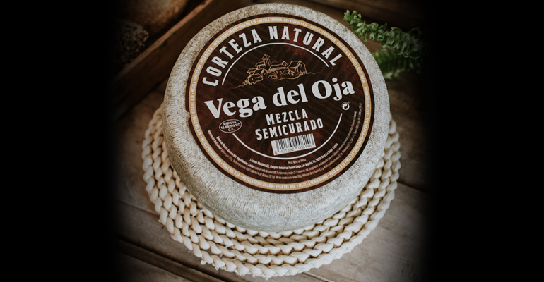 Queso de mezcla semicurado natural y asequible para todos los bolsillos