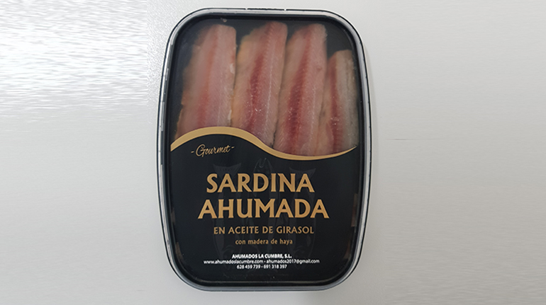 Sardina ahumada con propiedades nutricionales y de elaboración artesanal