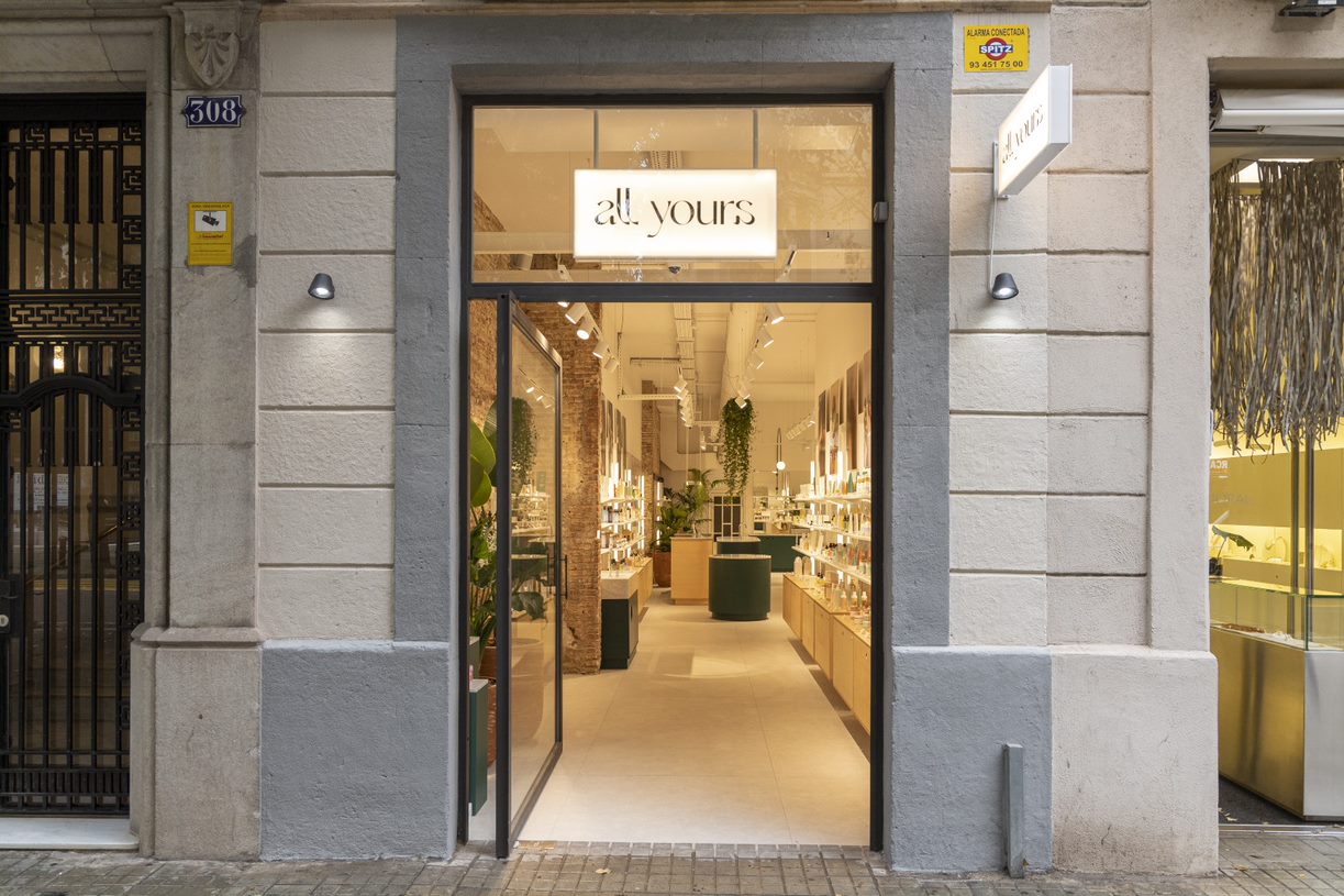 Caso de éxito en retail: la tienda de cosmética honesta, All Yours se estrena en pleno corazón de Barcelona