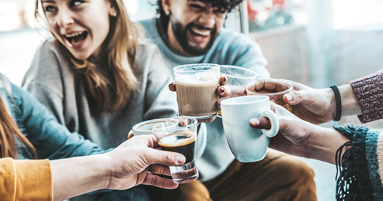 ¿Puede dar el café la felicidad? 5 razones que así lo avalan