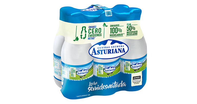 Primera botella cero emisiones netas de Central Lechera Asturiana certificada por Aenor