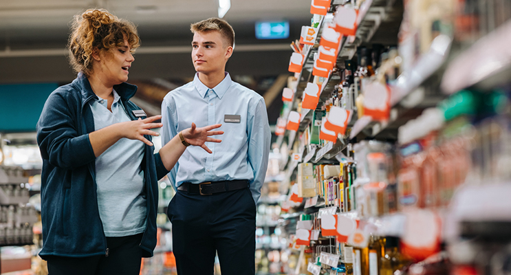 Los tres directivos mejor pagados del retail: diseño, compras y comercial