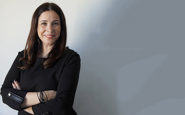 Laura Urue, Catenón