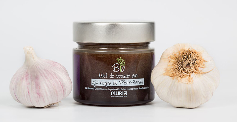 Miel de autor con ajo negro de Las Pedroñeras logra un Superior Taste Award