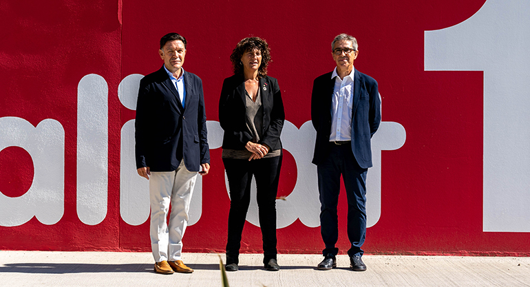 La consellera Teresa Jordá inaugura la planta de Nomen Foods