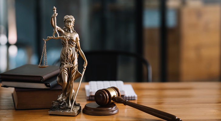 3,8 nuevas normas cada día para el sector comercio: la presión legislativa bate récord en 2025