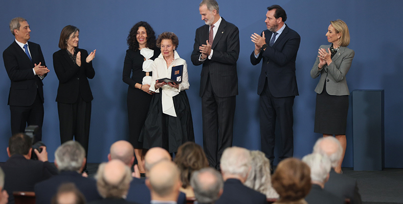 María Teresa Rodríguez, presidenta de honor de Galletas Gullón es distinguida por su trayectoria empresarial con el IX Premio Reino de España