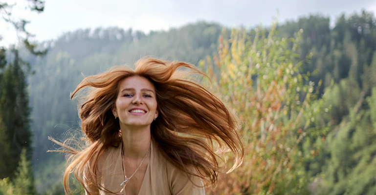 Cómo cuidar tu cabello en invierno con productos de supermercado