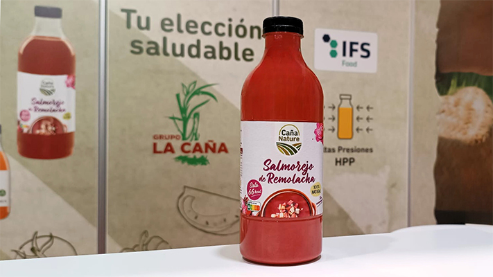 Refrescante salmorejo de remolacha