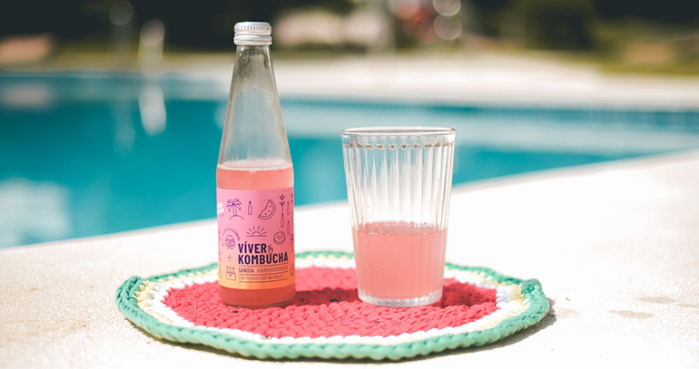 Kombucha sabor sandía y edición limitada de la colaboración de Víver y Sandia Fashion 