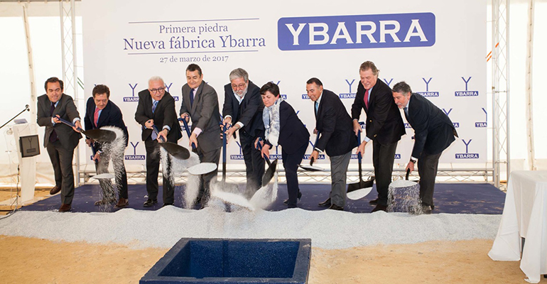 ybarra-primera-piedra-dos-hermanas