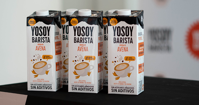 Bebida vegetal de avena para un café cremoso y espumoso